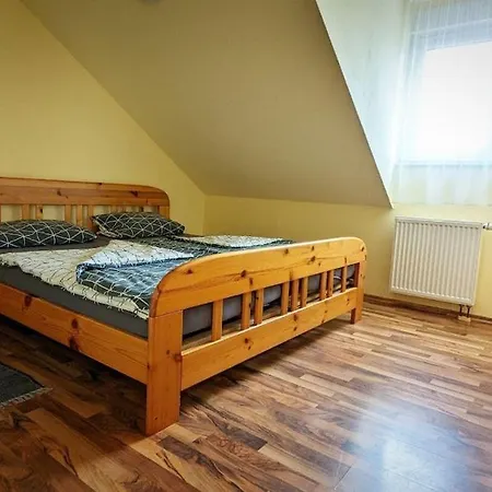 Gemuetliche Mit Balkon Kirchberg an der Jagst